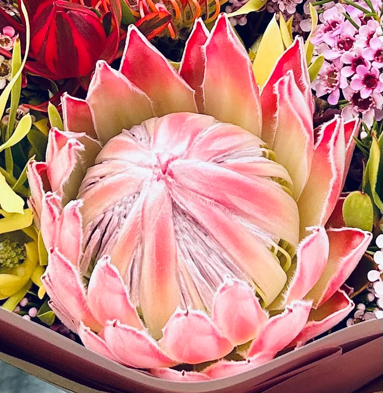 Seasonal Native Posy